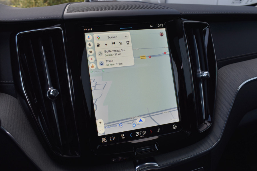 Volvo XC60 T8 AWD 455PK Plug-in Hybrid Ultra Dark | B&W | Luchtvering | HUD | Massage | Trekhaak | Stoelkoeling | Volvo XC60 T8 AWD 455PK Plug-in Hybrid Ultra Dark | B&W | Luchtvering | HUD | Massage | Trekhaak | Stoelkoeling |