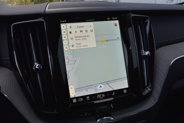 Volvo XC60 T8 AWD 455PK Plug-in Hybrid Ultra Dark | B&W | Luchtvering | HUD | Massage | Trekhaak | Stoelkoeling | Volvo XC60 T8 AWD 455PK Plug-in Hybrid Ultra Dark | B&W | Luchtvering | HUD | Massage | Trekhaak | Stoelkoeling |