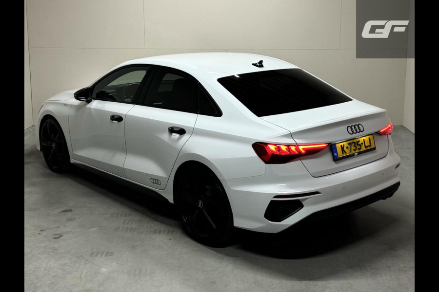 Audi A3 Limousine 35 TFSI S-Line Black Edition Sfeer Carplay NAP Audi A3 Limousine 35 TFSI S-Line Black Edition Sfeer Carplay NAP