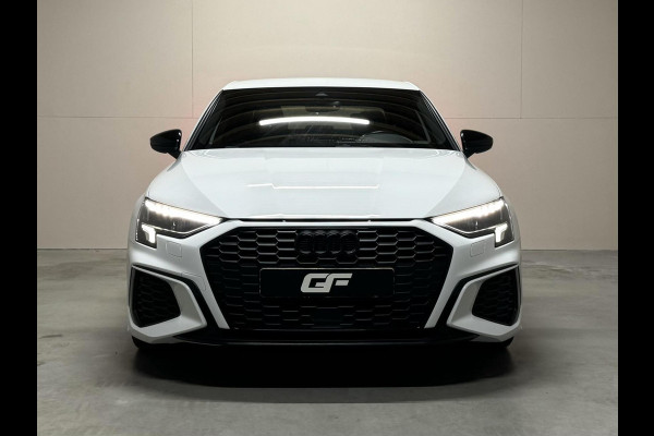 Audi A3 Limousine 35 TFSI S-Line Black Edition Sfeer Carplay NAP Audi A3 Limousine 35 TFSI S-Line Black Edition Sfeer Carplay NAP