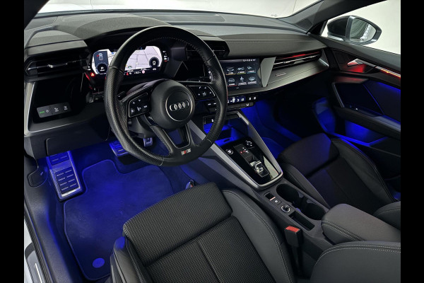 Audi A3 Limousine 35 TFSI S-Line Black Edition Sfeer Carplay NAP Audi A3 Limousine 35 TFSI S-Line Black Edition Sfeer Carplay NAP