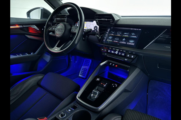 Audi A3 Limousine 35 TFSI S-Line Black Edition Sfeer Carplay NAP Audi A3 Limousine 35 TFSI S-Line Black Edition Sfeer Carplay NAP