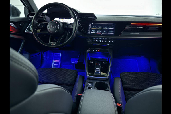 Audi A3 Limousine 35 TFSI S-Line Black Edition Sfeer Carplay NAP Audi A3 Limousine 35 TFSI S-Line Black Edition Sfeer Carplay NAP