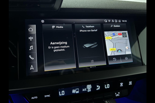 Audi A3 Limousine 35 TFSI S-Line Black Edition Sfeer Carplay NAP Audi A3 Limousine 35 TFSI S-Line Black Edition Sfeer Carplay NAP