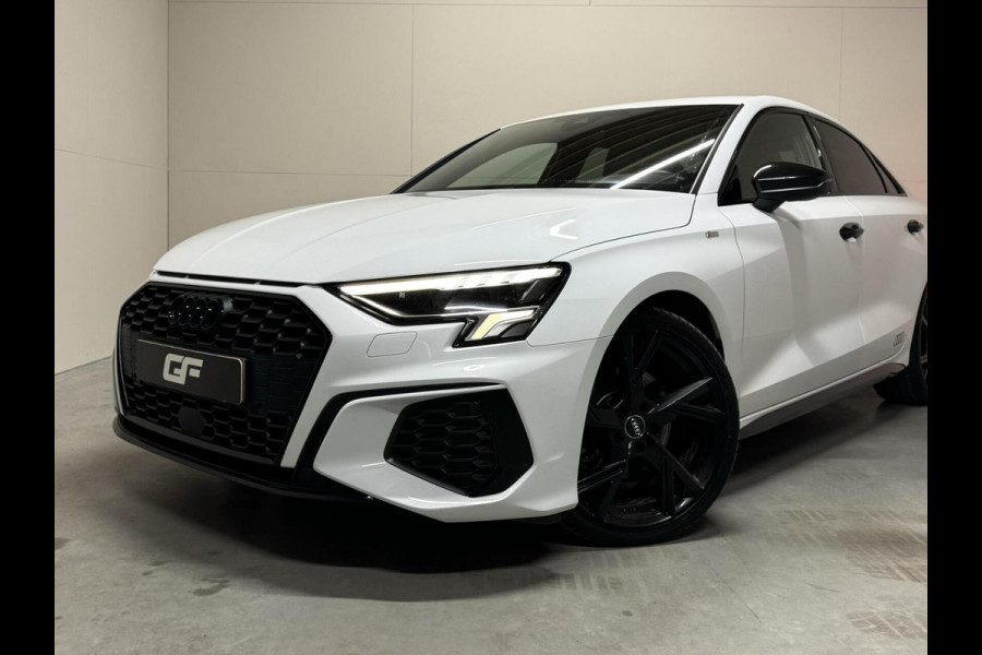 Audi A3 Limousine 35 TFSI S-Line Black Edition Sfeer Carplay NAP Audi A3 Limousine 35 TFSI S-Line Black Edition Sfeer Carplay NAP