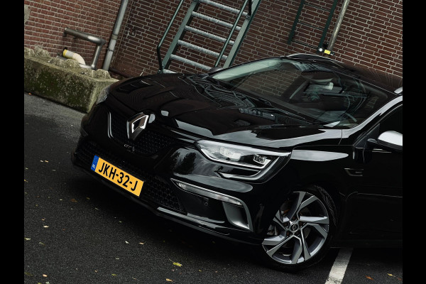 Renault MEGANE Estate 1.6 TCe GT PANO | STOELVERW | CAMERA | 205PK | ZEER GOEDE STAAT | Renault MEGANE Estate 1.6 TCe GT PANO | STOELVERW | CAMERA | 205PK | ZEER GOEDE STAAT |