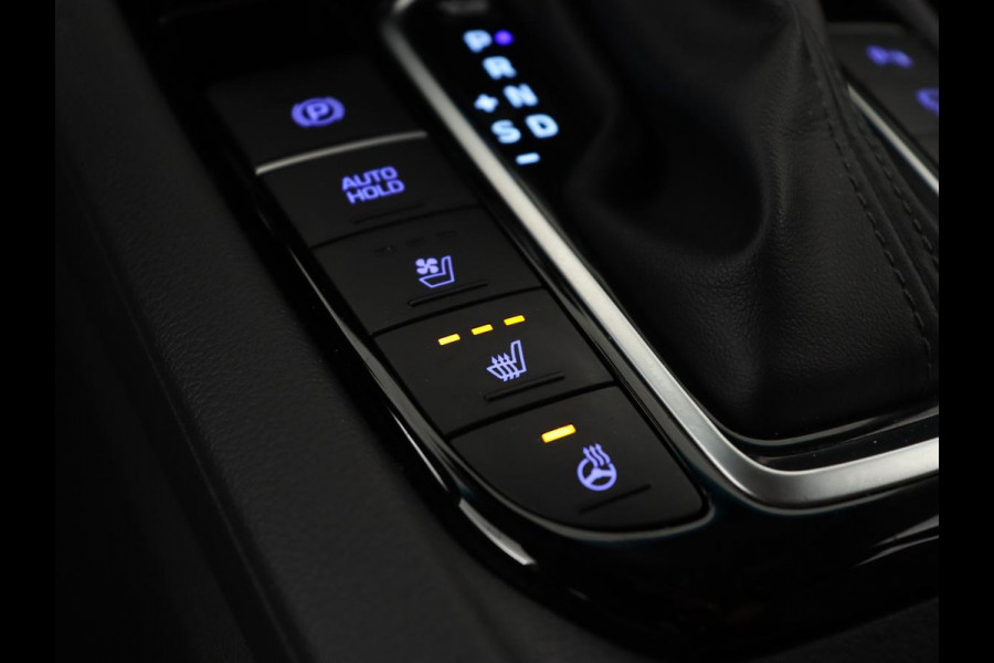 Hyundai IONIQ 1.6 GDi PHEV Premium | Stoelventilatie | Leder | Memory | Adaptive cruise | Stoel & stuurverwarming | Carplay | Navigatie | Camera | Plug In