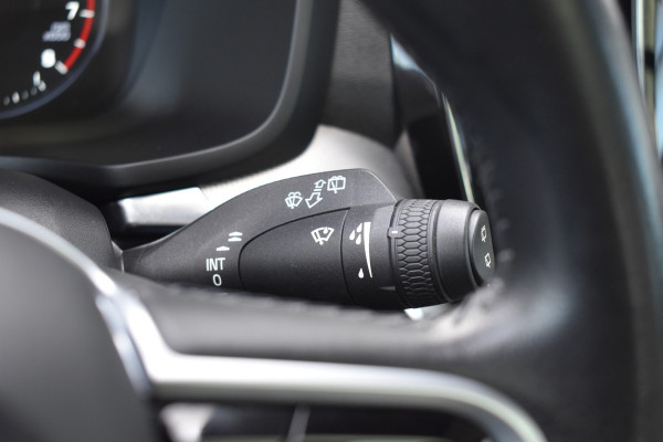 Volvo V60 T5 252PK Automaat Inscription | Trekhaak | B&W Audio | 360 camera | ACC | BLIS | Contourstoelen |
