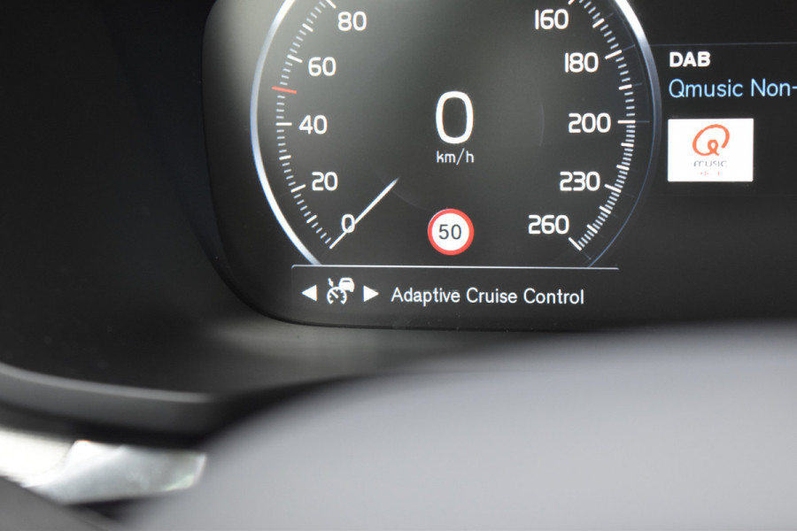 Volvo V60 T5 252PK Automaat Inscription | Trekhaak | B&W Audio | 360 camera | ACC | BLIS | Contourstoelen |