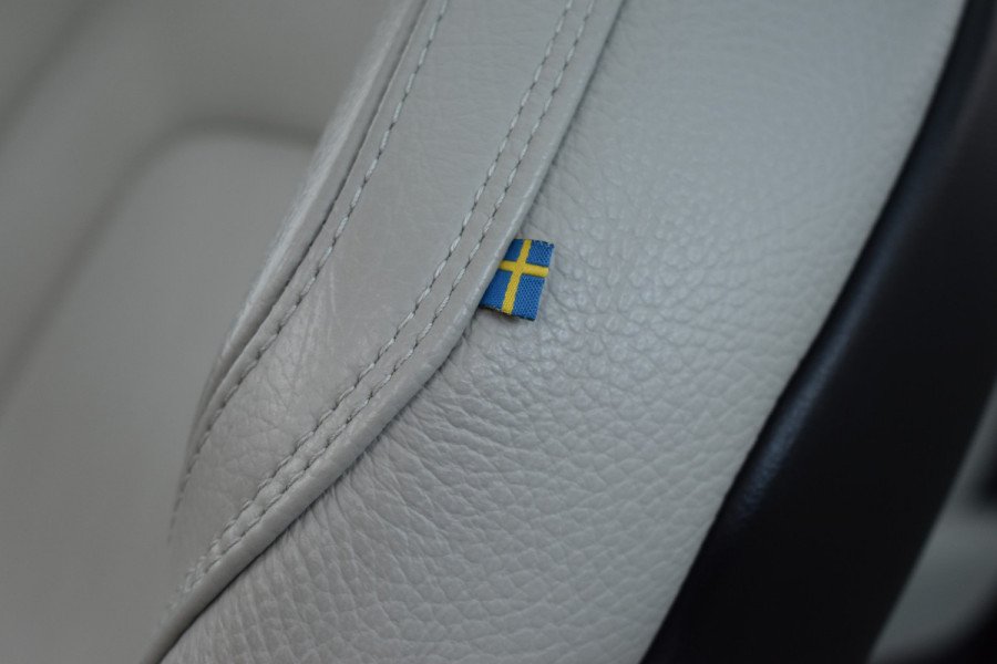 Volvo V60 T5 252PK Automaat Inscription | Trekhaak | B&W Audio | 360 camera | ACC | BLIS | Contourstoelen |