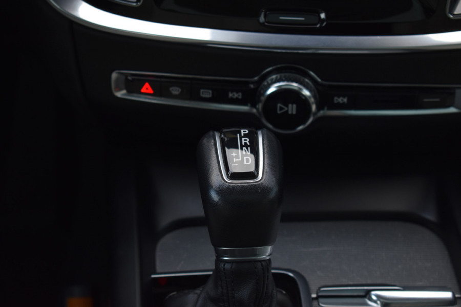 Volvo V60 T5 252PK Automaat Inscription | Trekhaak | B&W Audio | 360 camera | ACC | BLIS | Contourstoelen |