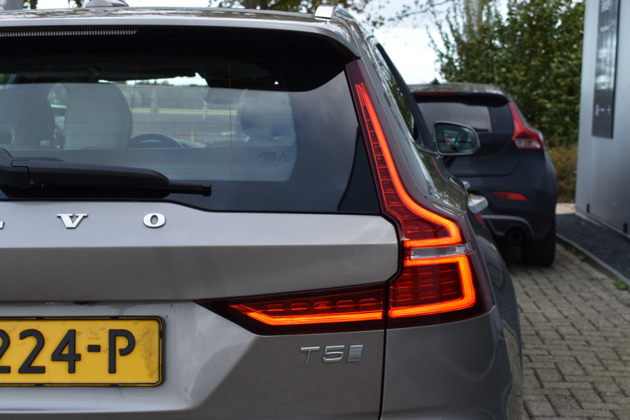 Volvo V60 T5 252PK Automaat Inscription | Trekhaak | B&W Audio | 360 camera | ACC | BLIS | Contourstoelen |
