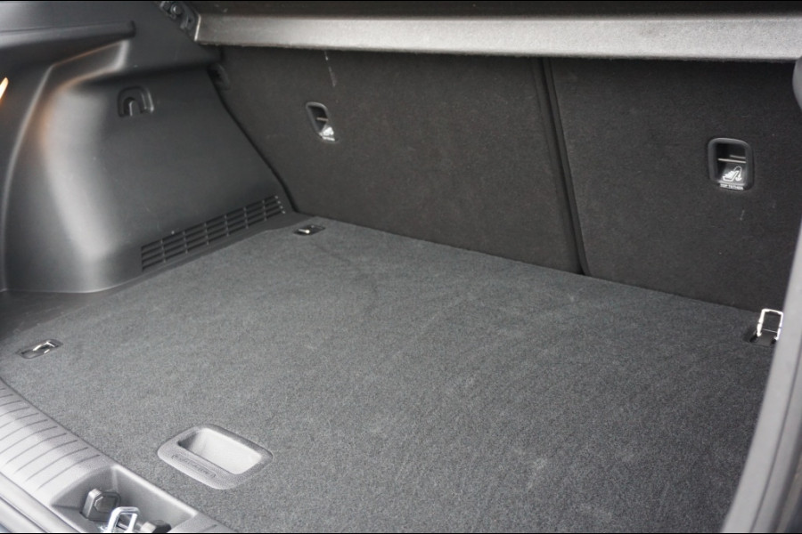 Hyundai Kona 140PK HYBR. Fashion AUTOMAAT | ADAPTIVE | AFN. HAAK | CAMERA! Hyundai Kona 140PK HYBR. Fashion AUTOMAAT | ADAPTIVE | AFN. HAAK | CAMERA!