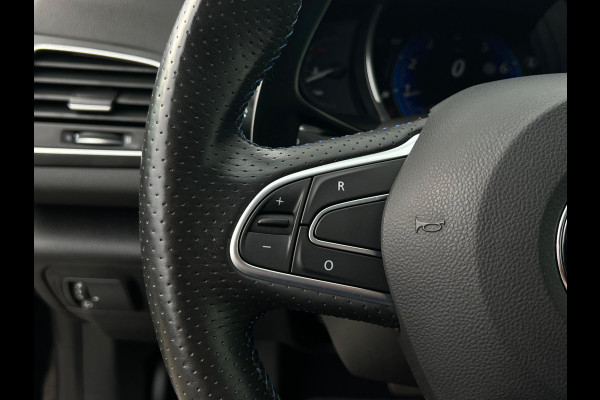 Renault MEGANE Estate 1.6 TCe GT PANO | STOELVERW | CAMERA | 205PK | ZEER GOEDE STAAT | Renault MEGANE Estate 1.6 TCe GT PANO | STOELVERW | CAMERA | 205PK | ZEER GOEDE STAAT |