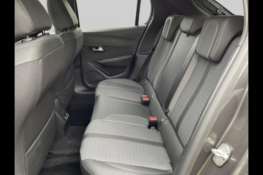 Peugeot 208 1.2 PureTech Allure Pack | Camera | Apple Carplay & Android Auto Peugeot 208 1.2 PureTech Allure Pack | Camera | Apple Carplay & Android Auto