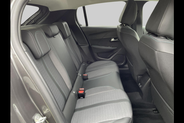 Peugeot 208 1.2 PureTech Allure Pack | Camera | Apple Carplay & Android Auto Peugeot 208 1.2 PureTech Allure Pack | Camera | Apple Carplay & Android Auto