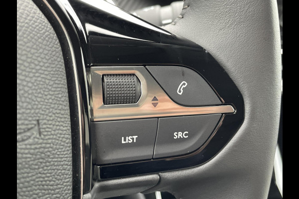 Peugeot 208 1.2 PureTech Allure Pack | Camera | Apple Carplay & Android Auto Peugeot 208 1.2 PureTech Allure Pack | Camera | Apple Carplay & Android Auto