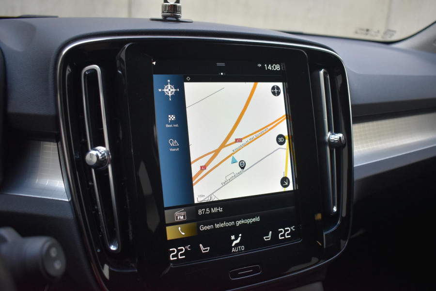 Volvo XC40 T5 262PK Automaat Recharge R-Design / Navigatie / Stuur & Stoelverwarming / Elektrische achterklep / Achteruitrijcamera / Elektr. Trekhaak / Elektrische stoelverst. met geheugen Volvo XC40 T5 262PK Automaat Recharge R-Design / Navigatie / Stuur & Stoelverwarming / Elektrische achterklep / Achteruitrijcamera / Elektr. Trekhaak / Elektrische stoelverst. met geheugen