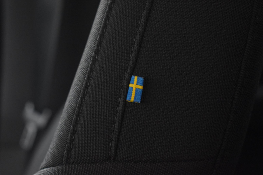 Volvo XC40 T5 262PK Automaat Recharge R-Design / Navigatie / Stuur & Stoelverwarming / Elektrische achterklep / Achteruitrijcamera / Elektr. Trekhaak / Elektrische stoelverst. met geheugen Volvo XC40 T5 262PK Automaat Recharge R-Design / Navigatie / Stuur & Stoelverwarming / Elektrische achterklep / Achteruitrijcamera / Elektr. Trekhaak / Elektrische stoelverst. met geheugen