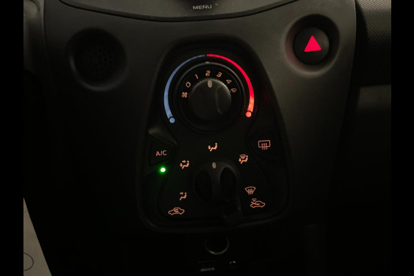 Toyota Aygo 1.0 VVT-i x-fun AIRCO ELEK RAMEN LIMITER CENT VERG SPARCO WIELDOP SET PRIVACYGLAS ZEER NETTE AUTO