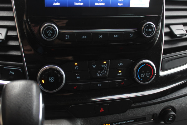 Ford Transit Custom 300 2.0 TDCI L2H1 Limited / Trekhaak / Camera / Leder / 2x Zijschuifdeur / Xenon / Dodehoek / 16'' / Navigatie / Dodehoek / Cruise Control