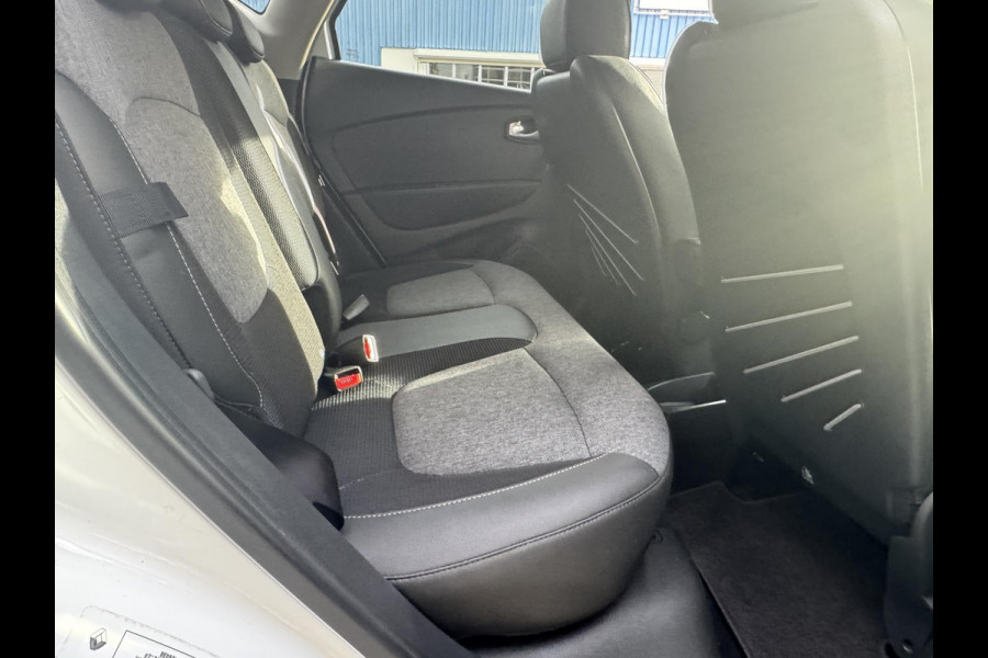 Renault Captur 0.9 TCe Intens - Navigatie I Airco I PDC I LED I Sport velgen I Dealer onderhouden