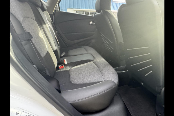 Renault Captur 0.9 TCe Intens - Navigatie I Airco I PDC I LED I Sport velgen I Dealer onderhouden