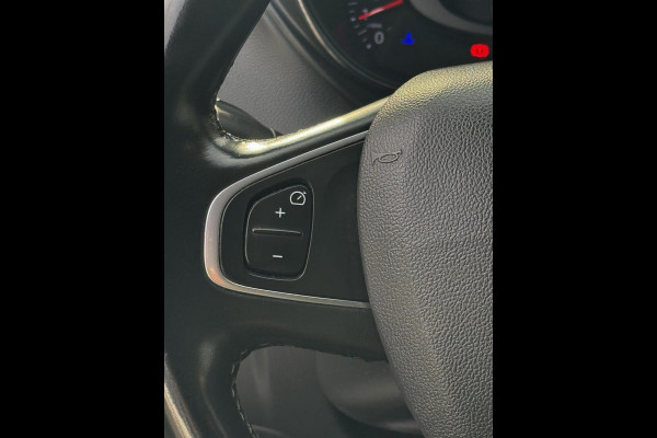 Renault Captur 0.9 TCe Intens - Navigatie I Airco I PDC I LED I Sport velgen I Dealer onderhouden