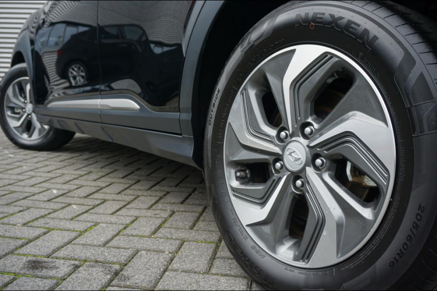 Hyundai Kona 140PK HYBR. Fashion AUTOMAAT | ADAPTIVE | AFN. HAAK | CAMERA! Hyundai Kona 140PK HYBR. Fashion AUTOMAAT | ADAPTIVE | AFN. HAAK | CAMERA!