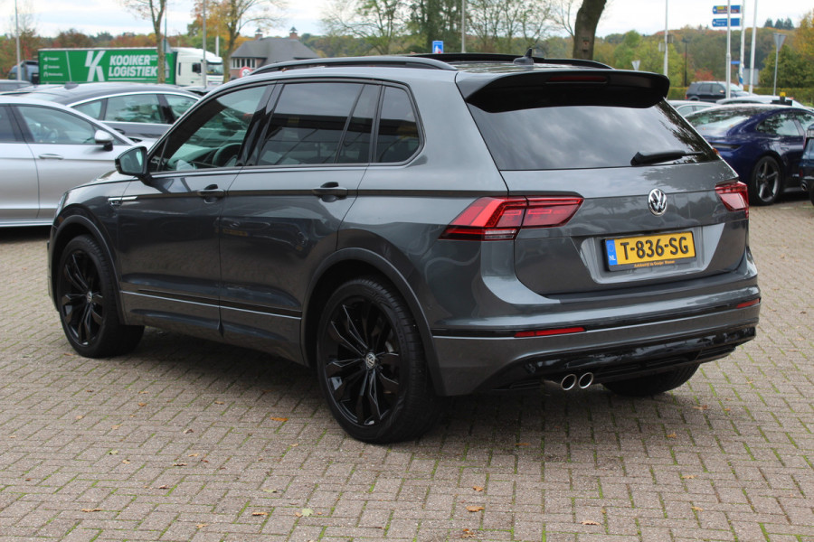 Volkswagen Tiguan 1.5 TSI ACT Highline Business 3x R-Line / Panoramadak / Camera / Leder / 20'' / Blackpack / CarPlay / DAB / Stoelverwarming / Virtual Cockpit / ACC Volkswagen Tiguan 1.5 TSI ACT Highline Business 3x R-Line / Panoramadak / Camera / Leder / 20'' / Blackpack / CarPlay / DAB / Stoelverwarming / Virtual Cockpit / ACC