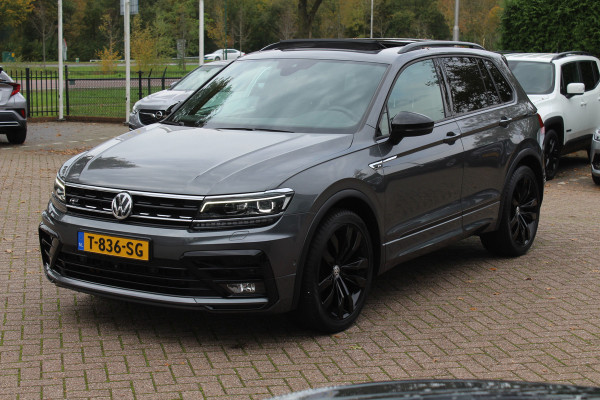 Volkswagen Tiguan 1.5 TSI ACT Highline Business 3x R-Line / Panoramadak / Camera / Leder / 20'' / Blackpack / CarPlay / DAB / Stoelverwarming / Virtual Cockpit / ACC Volkswagen Tiguan 1.5 TSI ACT Highline Business 3x R-Line / Panoramadak / Camera / Leder / 20'' / Blackpack / CarPlay / DAB / Stoelverwarming / Virtual Cockpit / ACC