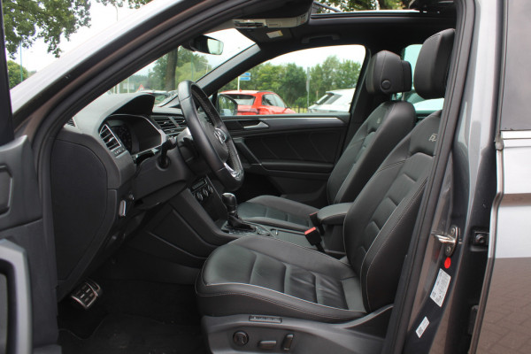 Volkswagen Tiguan 1.5 TSI ACT Highline Business 3x R-Line / Panoramadak / Camera / Leder / 20'' / Blackpack / CarPlay / DAB / Stoelverwarming / Virtual Cockpit / ACC Volkswagen Tiguan 1.5 TSI ACT Highline Business 3x R-Line / Panoramadak / Camera / Leder / 20'' / Blackpack / CarPlay / DAB / Stoelverwarming / Virtual Cockpit / ACC