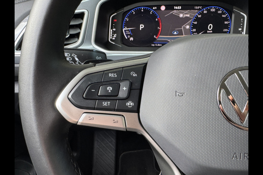 Volkswagen T-Roc 1.5 TSI 150PK DSG STYLE SPORT LED/NAVI/CARPLAY Volkswagen T-Roc 1.5 TSI 150PK DSG STYLE SPORT LED/NAVI/CARPLAY