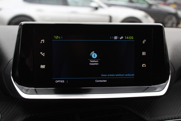 Peugeot e-2008 EV Active 50 kWh / SoH 92.3% / Camera / Navigatie / Keyless / 16'' / Stoelverwarming / DAB / Cruise Control