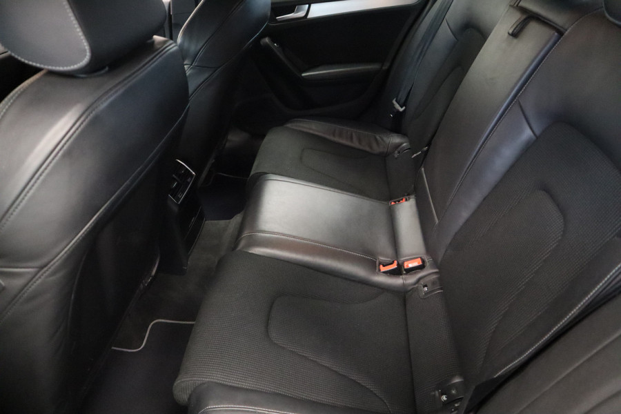 Audi A5 Sportback 1.8 TFSI Adrenalin Sport Parkeersensoren Navi Climate Control Audi A5 Sportback 1.8 TFSI Adrenalin Sport Parkeersensoren Navi Climate Control