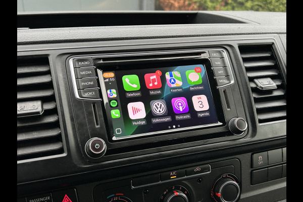 Volkswagen Transporter 2.0 TDI 150 PK / L2H1 / BOTT INRICHTING / TREKHAAK / 1e EIG. / AIRCO / CRUISE / NAVI / APPLE CARPLAY / PDC
