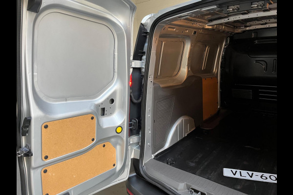 Ford Transit Connect L2H1 1.5 EcoBlue 100pk euro6 Trend, Airco, CruiseControl, Trekhaak, Zilvergrijs metallic, RIJKLAARPRIJS! Ford Transit Connect L2H1 1.5 EcoBlue 100pk euro6 Trend, Airco, CruiseControl, Trekhaak, Zilvergrijs metallic, RIJKLAARPRIJS!
