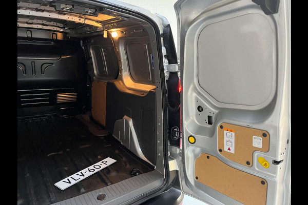 Ford Transit Connect L2H1 1.5 EcoBlue 100pk euro6 Trend, Airco, CruiseControl, Trekhaak, Zilvergrijs metallic, RIJKLAARPRIJS! Ford Transit Connect L2H1 1.5 EcoBlue 100pk euro6 Trend, Airco, CruiseControl, Trekhaak, Zilvergrijs metallic, RIJKLAARPRIJS!