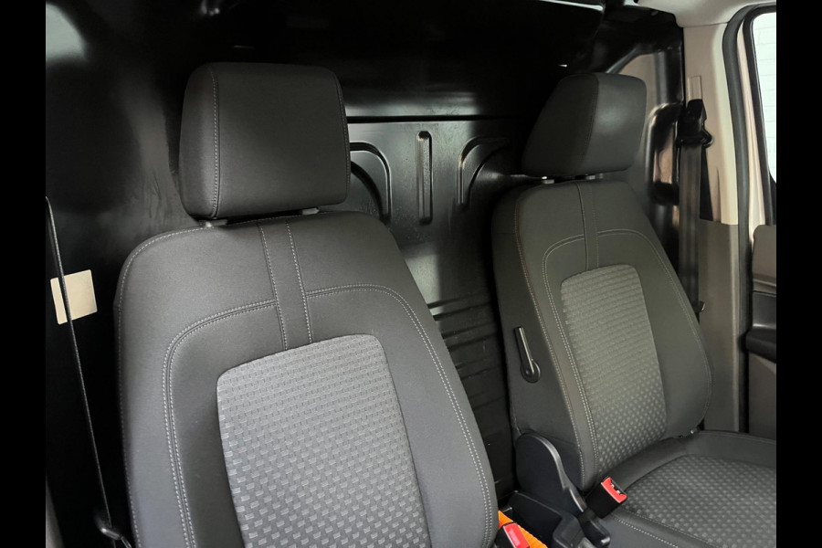 Ford Transit Connect L2H1 1.5 EcoBlue 100pk euro6 Trend, Airco, CruiseControl, Trekhaak, Zilvergrijs metallic, RIJKLAARPRIJS! Ford Transit Connect L2H1 1.5 EcoBlue 100pk euro6 Trend, Airco, CruiseControl, Trekhaak, Zilvergrijs metallic, RIJKLAARPRIJS!