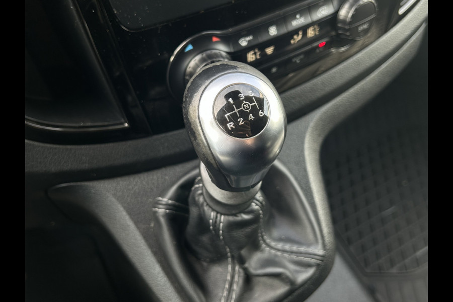 Mercedes-Benz Vito 114 CDI 136 PK / L2H1 / 1e EIG. / 35.924 KM !! / LED / ECC / CRUISE / NAVI / CAMERA / APPLE CARPLAY / PDC