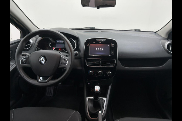 Renault Clio Estate Occasion 0.9 TCe Limited | Zwart | Airco | Tweedehands Renault Clio | Cruisecontrol | Bluetooth Renault Clio Estate Occasion 0.9 TCe Limited | Zwart | Airco | Tweedehands Renault Clio | Cruisecontrol | Bluetooth