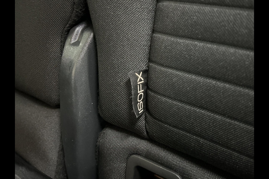 Renault Clio Estate Occasion 0.9 TCe Limited | Zwart | Airco | Tweedehands Renault Clio | Cruisecontrol | Bluetooth Renault Clio Estate Occasion 0.9 TCe Limited | Zwart | Airco | Tweedehands Renault Clio | Cruisecontrol | Bluetooth