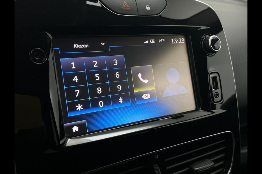 Renault Clio Estate Occasion 0.9 TCe Limited | Zwart | Airco | Tweedehands Renault Clio | Cruisecontrol | Bluetooth Renault Clio Estate Occasion 0.9 TCe Limited | Zwart | Airco | Tweedehands Renault Clio | Cruisecontrol | Bluetooth