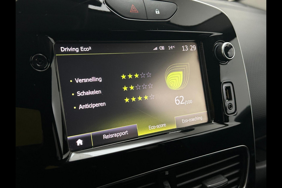 Renault Clio Estate Occasion 0.9 TCe Limited | Zwart | Airco | Tweedehands Renault Clio | Cruisecontrol | Bluetooth Renault Clio Estate Occasion 0.9 TCe Limited | Zwart | Airco | Tweedehands Renault Clio | Cruisecontrol | Bluetooth