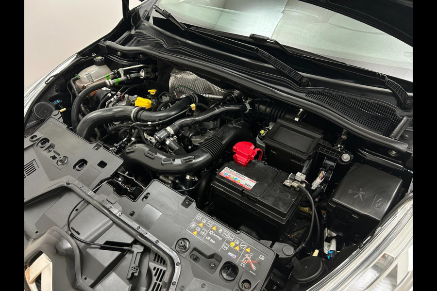 Renault Clio Estate Occasion 0.9 TCe Limited | Zwart | Airco | Tweedehands Renault Clio | Cruisecontrol | Bluetooth Renault Clio Estate Occasion 0.9 TCe Limited | Zwart | Airco | Tweedehands Renault Clio | Cruisecontrol | Bluetooth