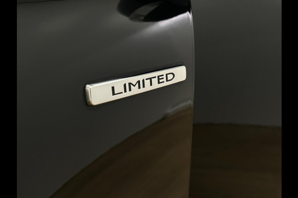 Renault Clio Estate Occasion 0.9 TCe Limited | Zwart | Airco | Tweedehands Renault Clio | Cruisecontrol | Bluetooth Renault Clio Estate Occasion 0.9 TCe Limited | Zwart | Airco | Tweedehands Renault Clio | Cruisecontrol | Bluetooth