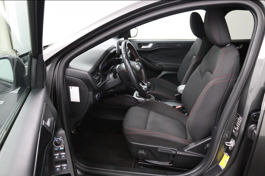 Ford FOCUS Wagon 1.0 EcoBoost Hybrid ST*ECC*NAVI*ACC*CAM*HAAK*TEL* Ford FOCUS Wagon 1.0 EcoBoost Hybrid ST*ECC*NAVI*ACC*CAM*HAAK*TEL*