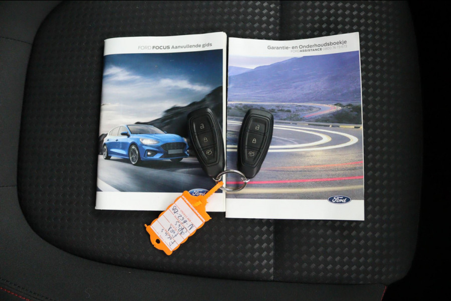 Ford FOCUS Wagon 1.0 EcoBoost Hybrid ST*ECC*NAVI*ACC*CAM*HAAK*TEL* Ford FOCUS Wagon 1.0 EcoBoost Hybrid ST*ECC*NAVI*ACC*CAM*HAAK*TEL*