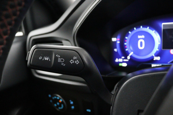 Ford FOCUS Wagon 1.0 EcoBoost Hybrid ST*ECC*NAVI*ACC*CAM*HAAK*TEL* Ford FOCUS Wagon 1.0 EcoBoost Hybrid ST*ECC*NAVI*ACC*CAM*HAAK*TEL*