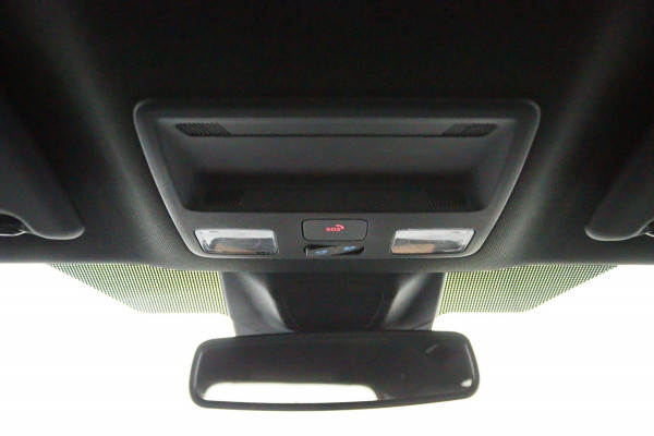 Ford FOCUS Wagon 1.0 EcoBoost Hybrid ST*ECC*NAVI*ACC*CAM*HAAK*TEL* Ford FOCUS Wagon 1.0 EcoBoost Hybrid ST*ECC*NAVI*ACC*CAM*HAAK*TEL*